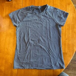 Oiselle Flyout Short Sleeve